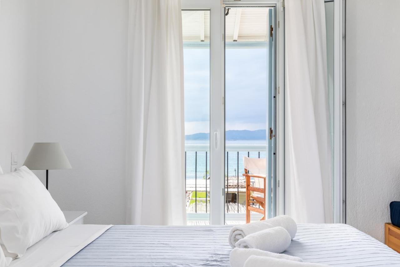 Milia Beach Apartments Paralia Milia Eksteriør bilde